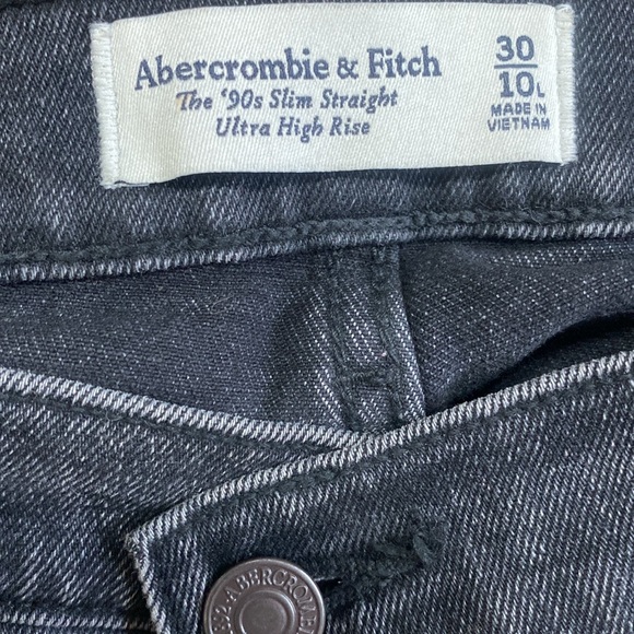 90s Slim Straight Ultra High Rise Jeans - Picture 4 of 4